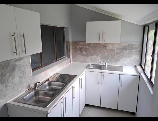 3 BEDROOM PROPERTY TO RENT IN BEREA WEST